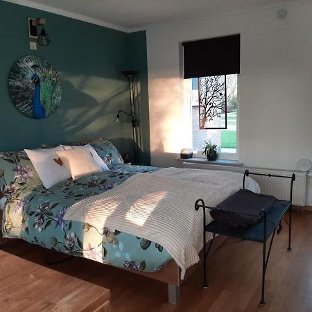 Grutsk Op 12 Bed & Breakfast ดราคเตน ภายนอก รูปภาพ