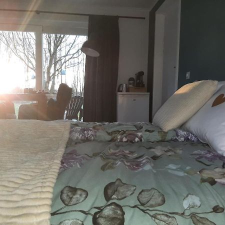 Grutsk Op 12 Bed & Breakfast ดราคเตน ภายนอก รูปภาพ