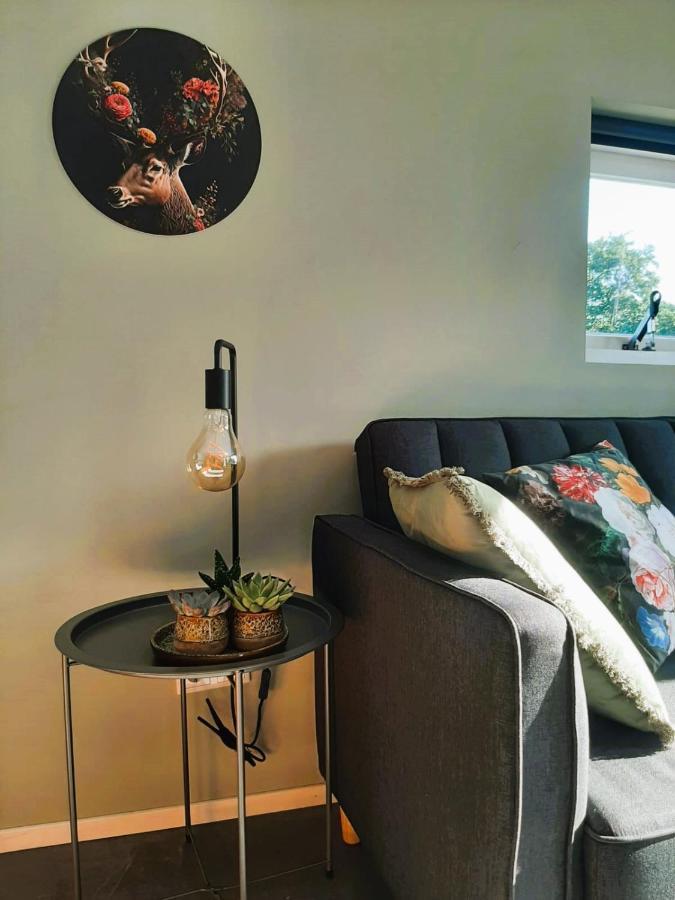 Grutsk Op 12 Bed & Breakfast ดราคเตน ภายนอก รูปภาพ